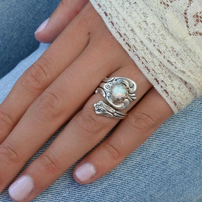 Fehér opál állítható kanálgyűrű